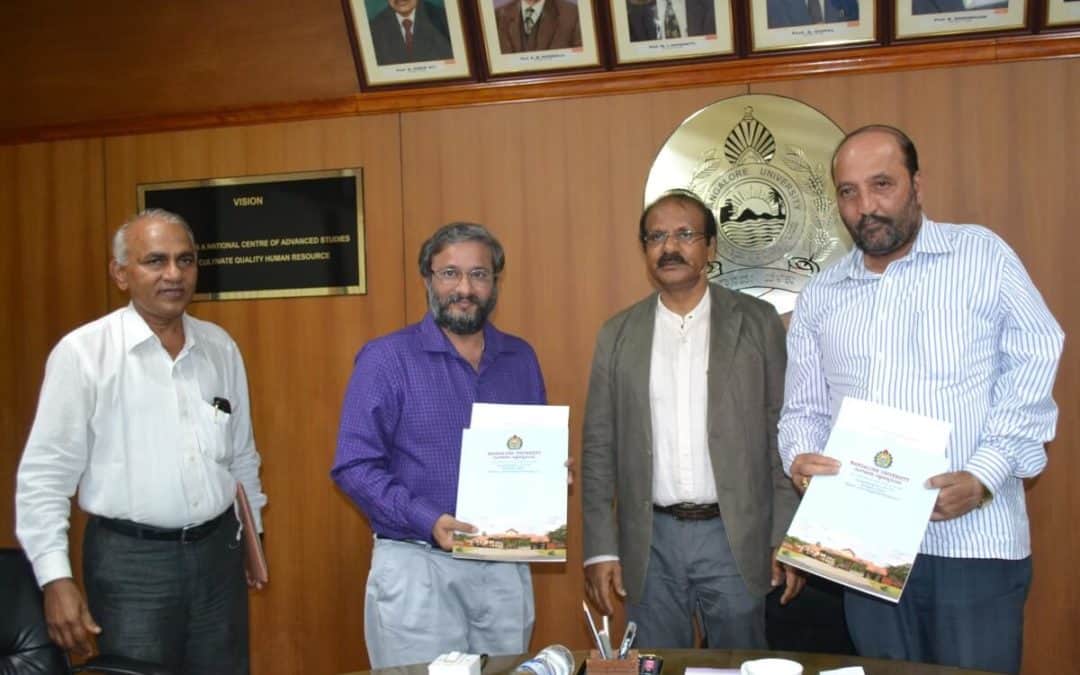 Mangalore University signed a MoU with Mangalore Institue of Oncology